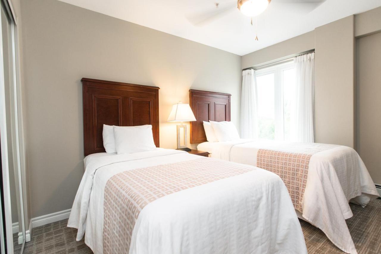 Canterra Suites Hotel Эдмонтон Экстерьер фото